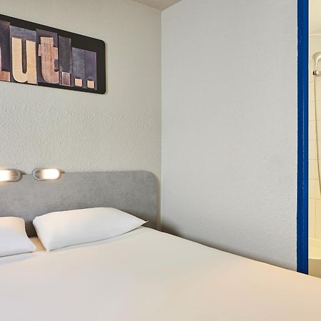 Ibis Budget Versailles Chateau Saint Cyr L'Ecole Εξωτερικό φωτογραφία