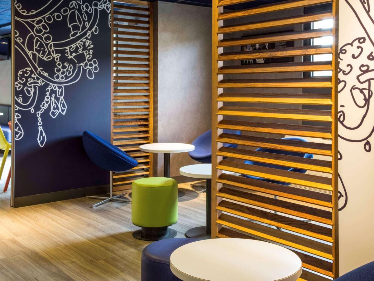 Ibis Budget Versailles Chateau Saint Cyr L'Ecole Εξωτερικό φωτογραφία